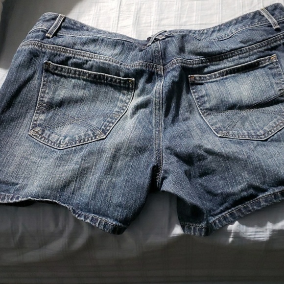Tommy Hilfiger Jean Shorts - Picture 4 of 4
